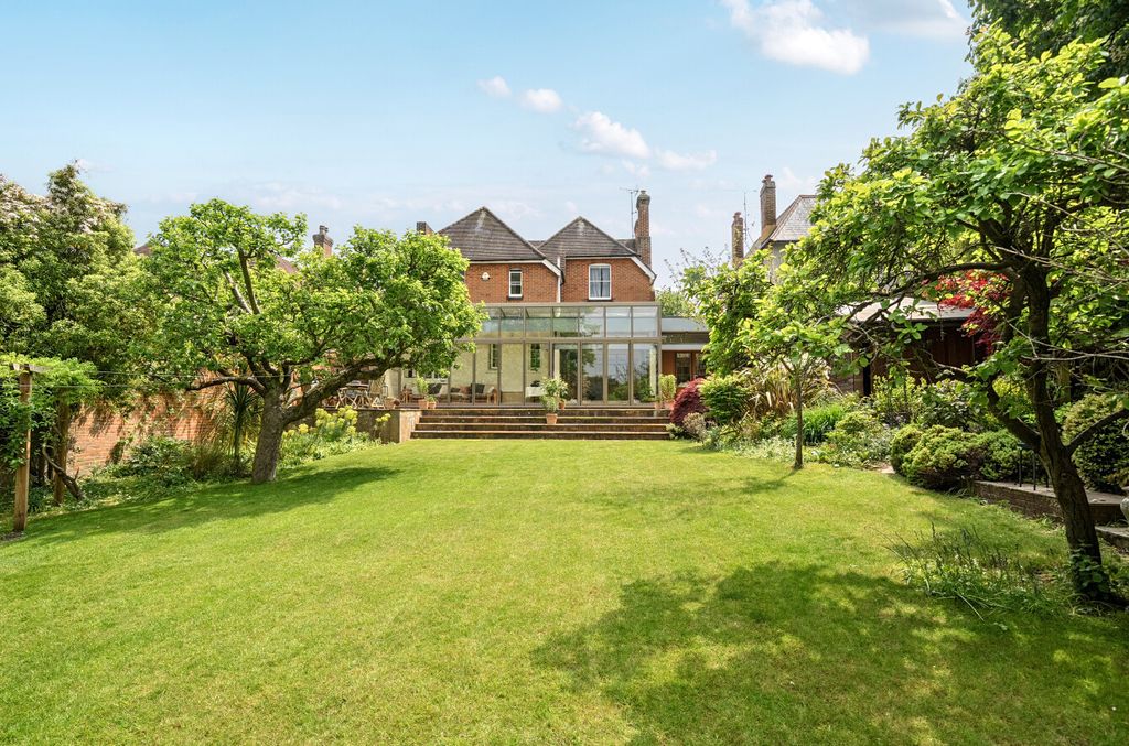 Additional image 41 of 6 bed detached house for saleGuildford, Surrey GU1