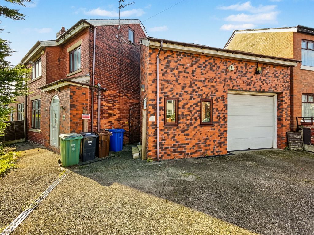 Property photo 2 of 26