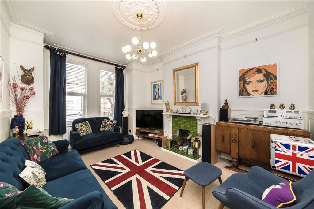Property photo 2 of 9