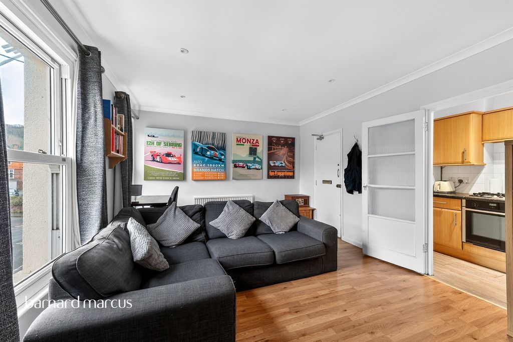 Property photo 3 of 7