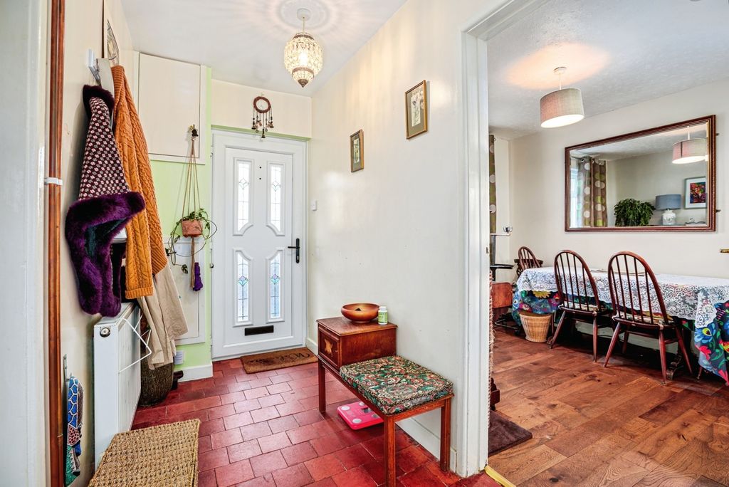 Property photo 2 of 16 Photo