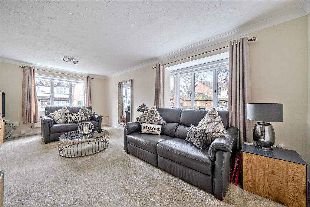 Property photo 2 of 24 1387684-16-694A9Aa8d9d85.Jpg