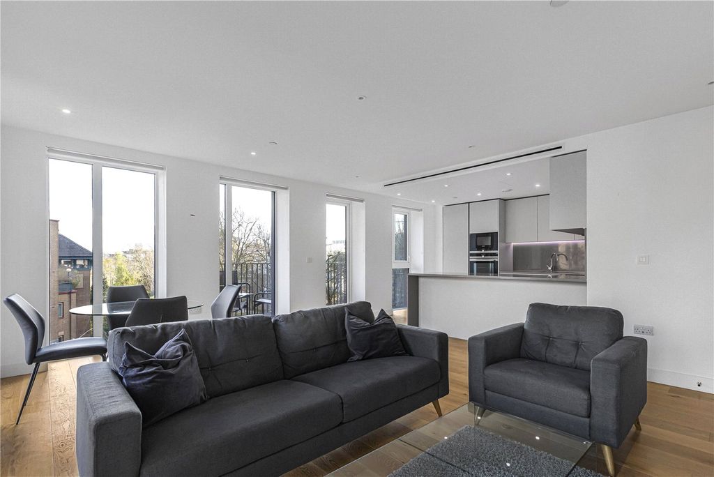 Property photo 1 of 24 Picture No. 16