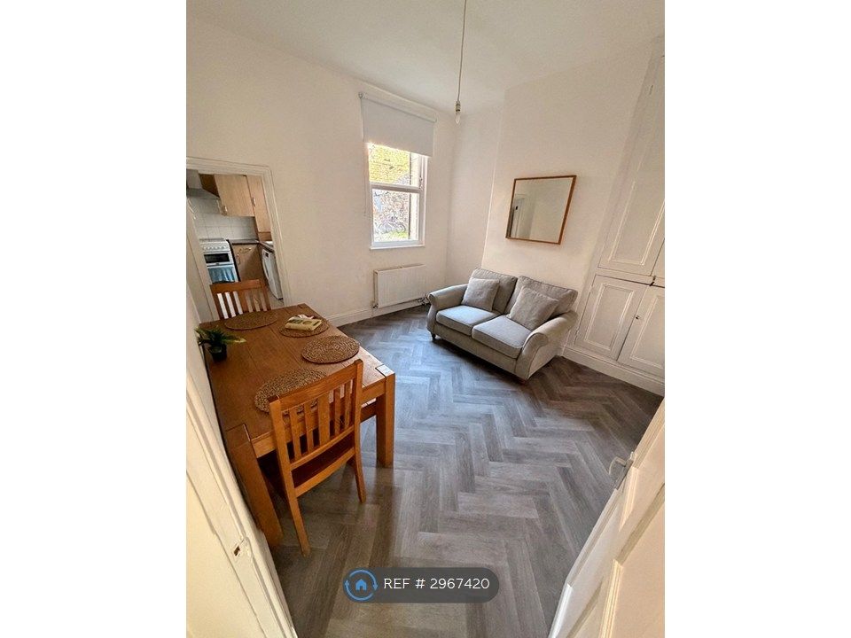 Property photo 1 of 28