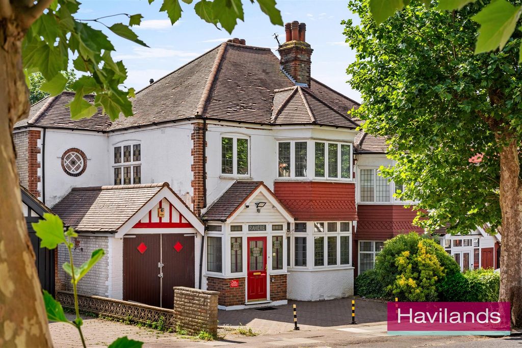Property photo 1 of 22 Broomfield Avenue-21.Jpg