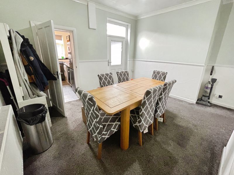 Property photo 2 of 14 Dining Room