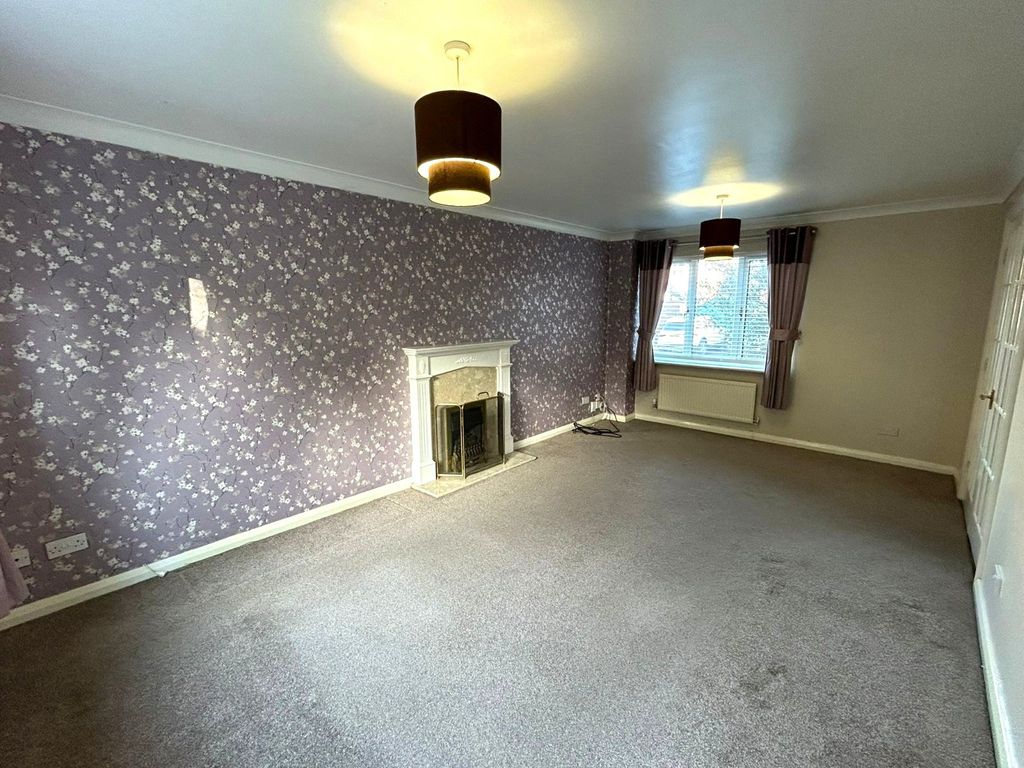 Property photo 3 of 22 Picture No. 27