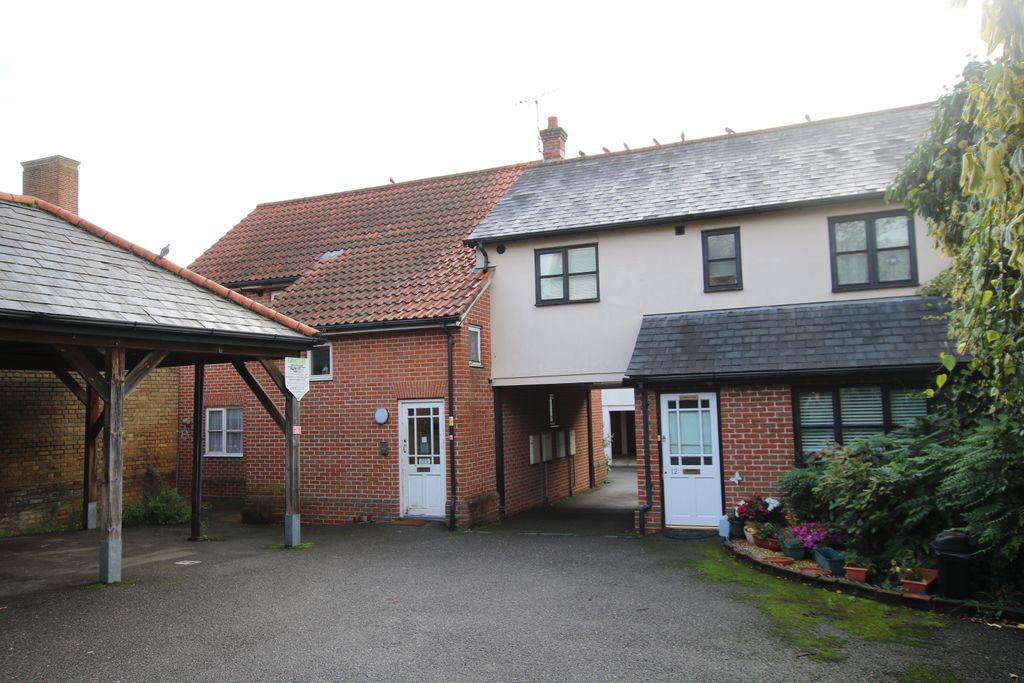 Property photo 1 of 4 14Stmichaeld