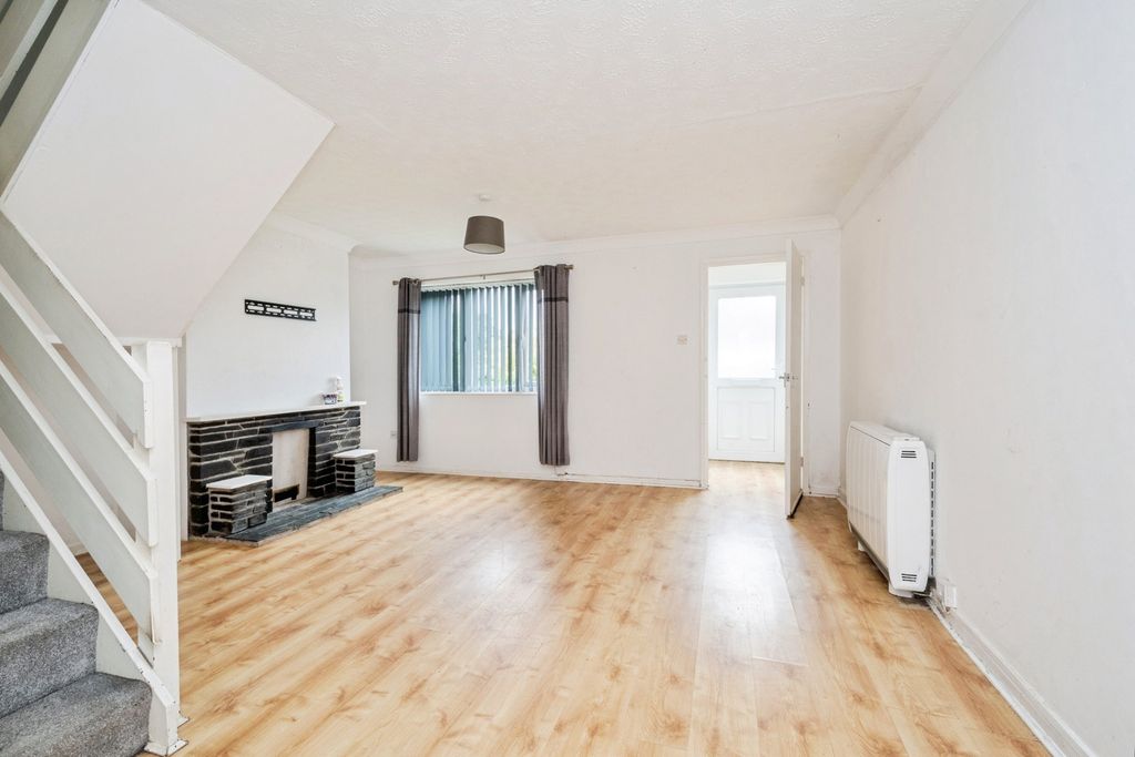 Property photo 3 of 16 Pbox-Img.Jpg