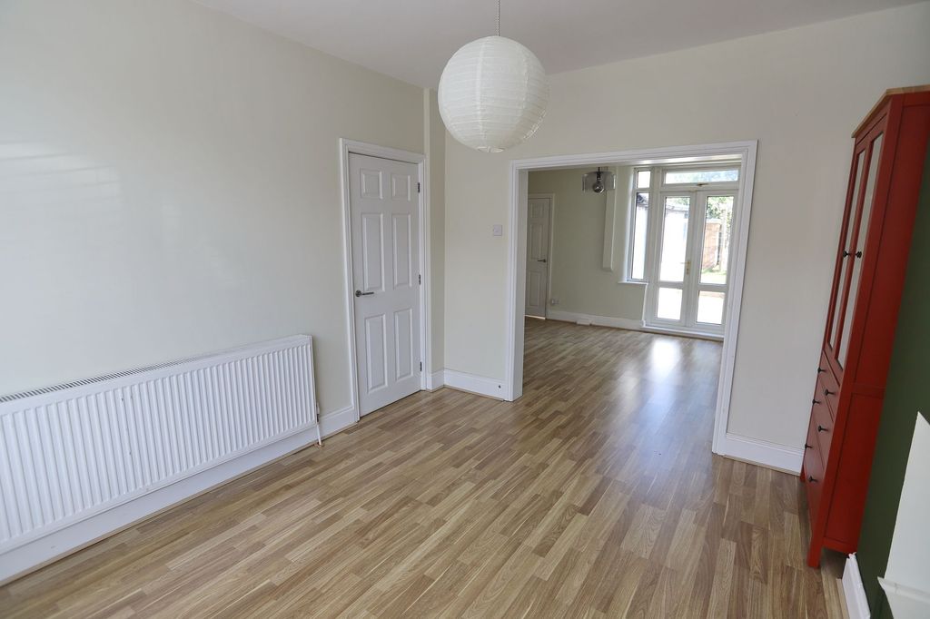 Property photo 2 of 23