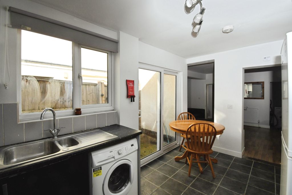 Property photo 3 of 18 Kitchen/Diner