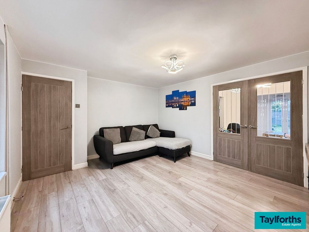 Property photo 3 of 23