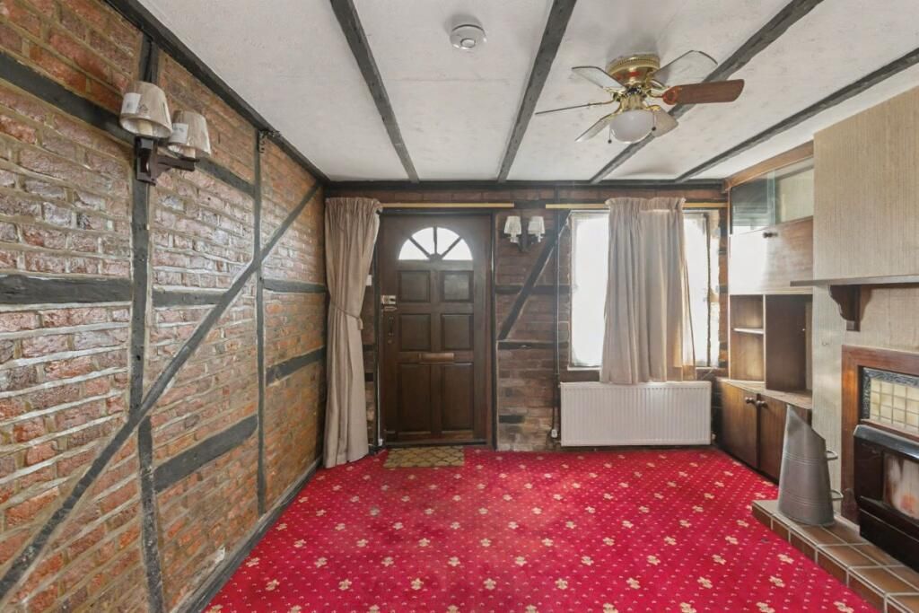 Property photo 2 of 7