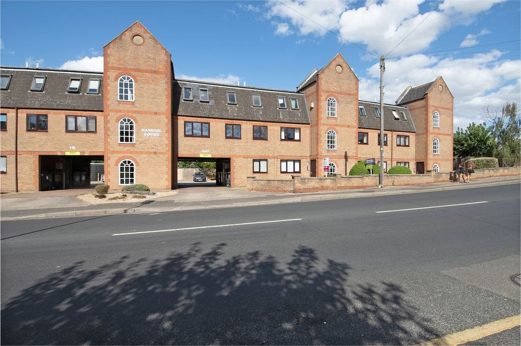 Property photo 1 of 13