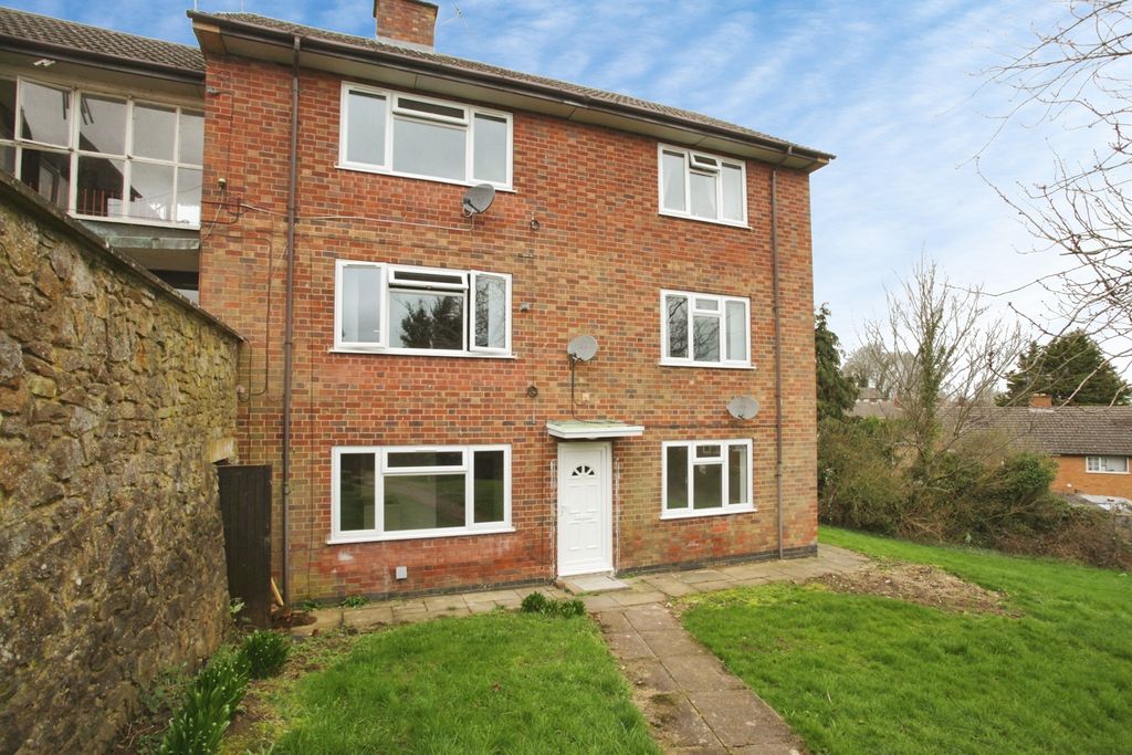 Property photo 1 of 24