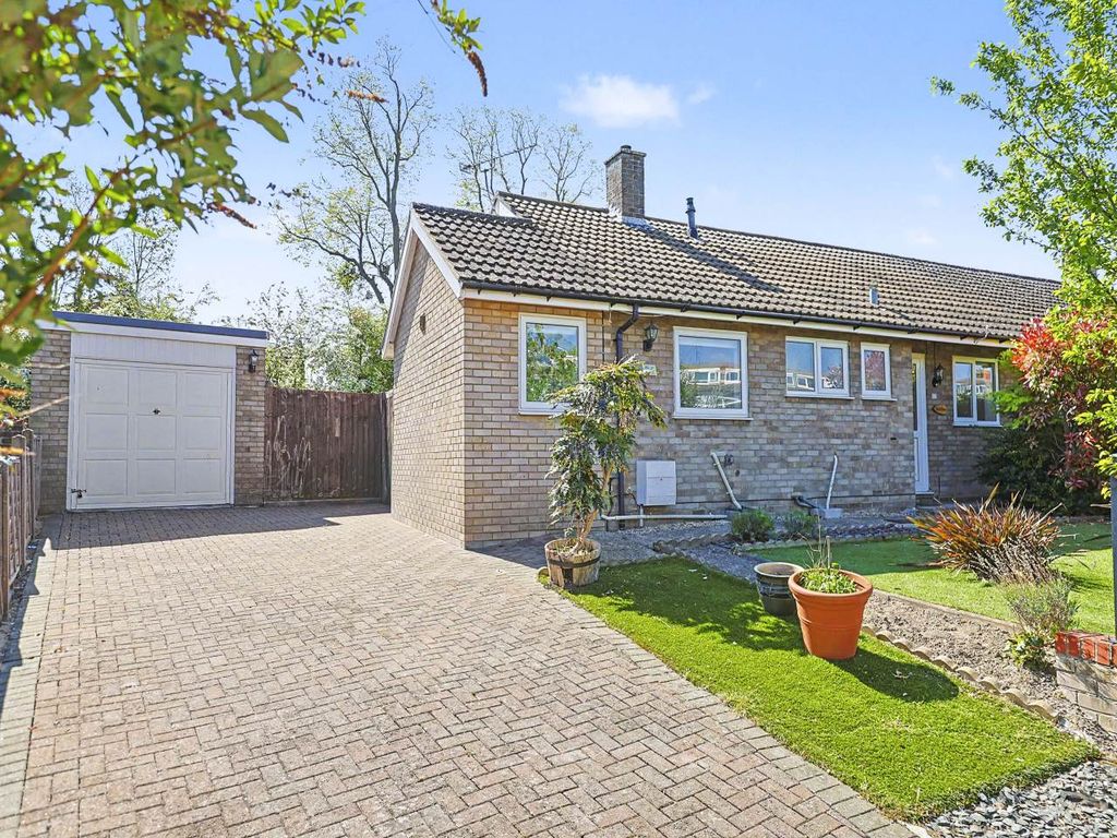 Property photo 1 of 20 Front