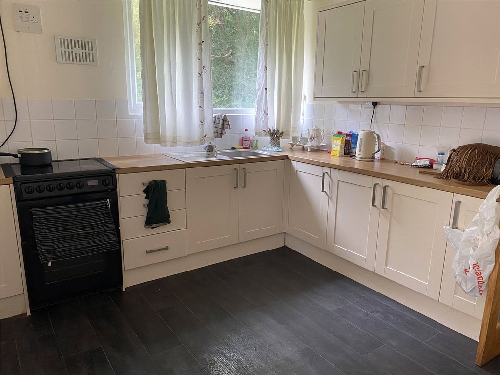 Property photo 3 of 16 Picture No. 02