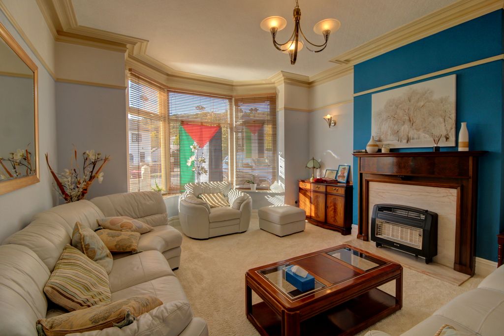 Property photo 2 of 26 2