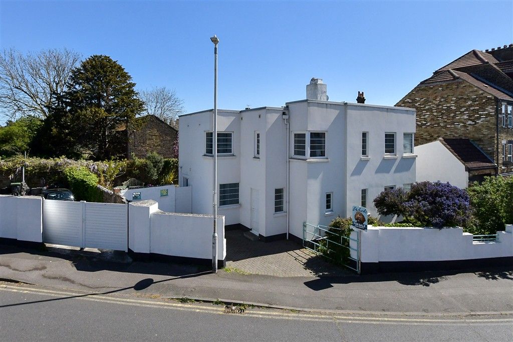 Property photo 1 of 20 External (Web)