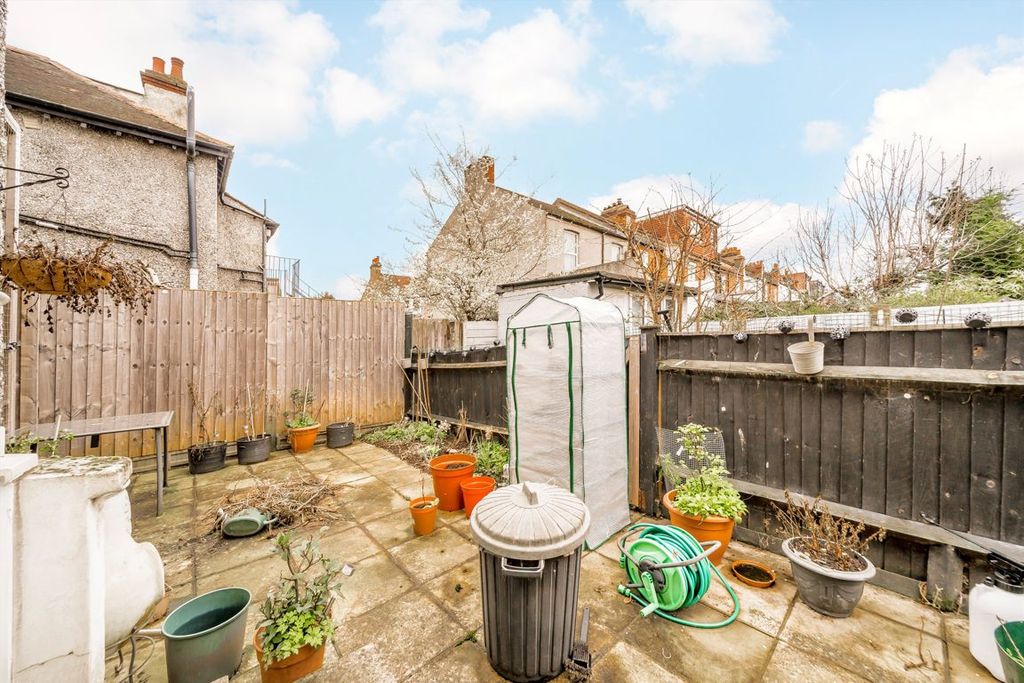 Property photo 2 of 6