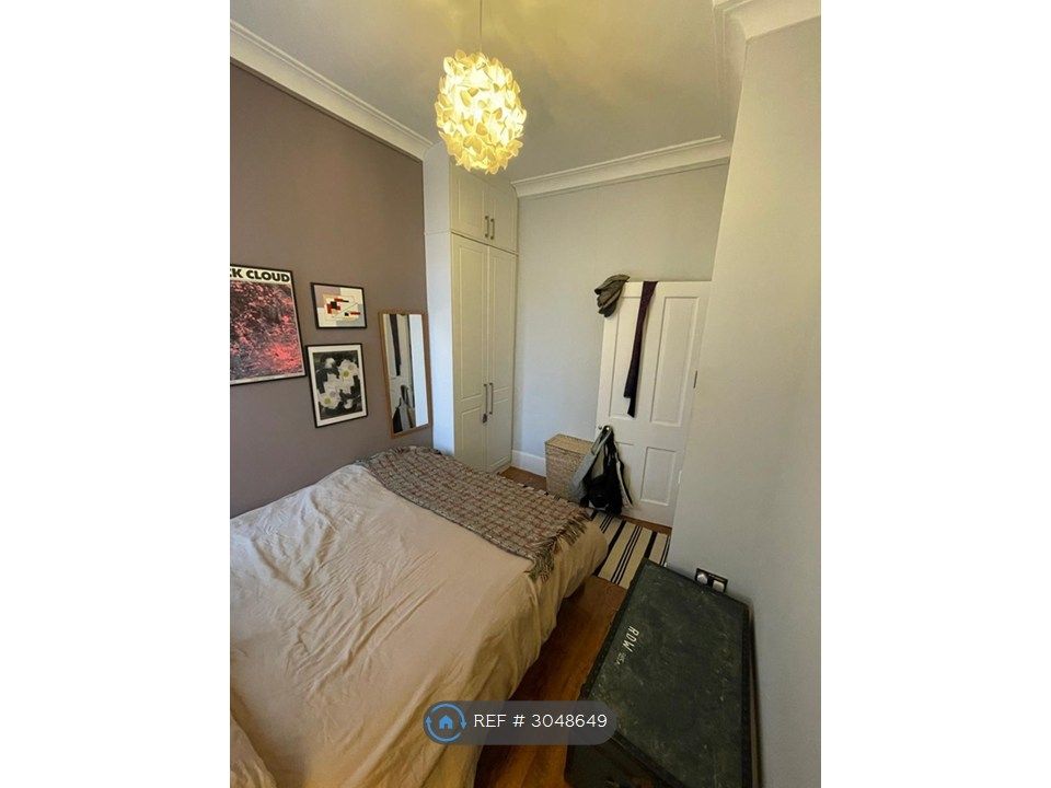 Property photo 3 of 13 Bedroom