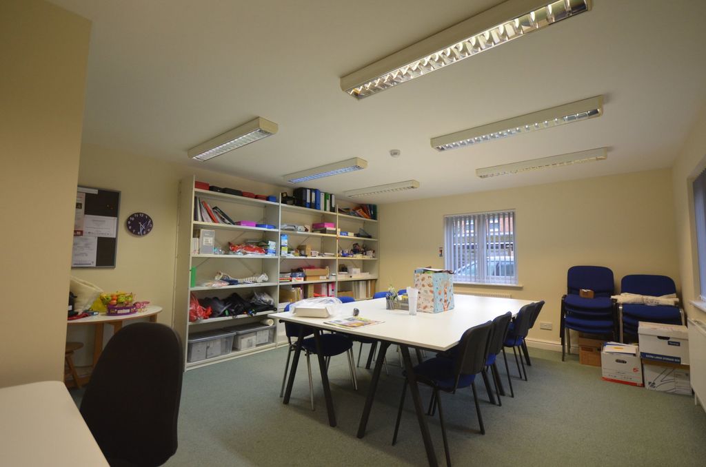 Property photo 2 of 8