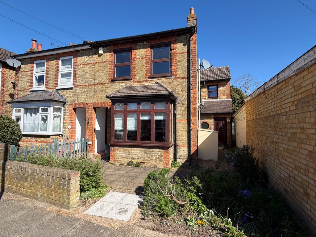 Property photo 1 of 20