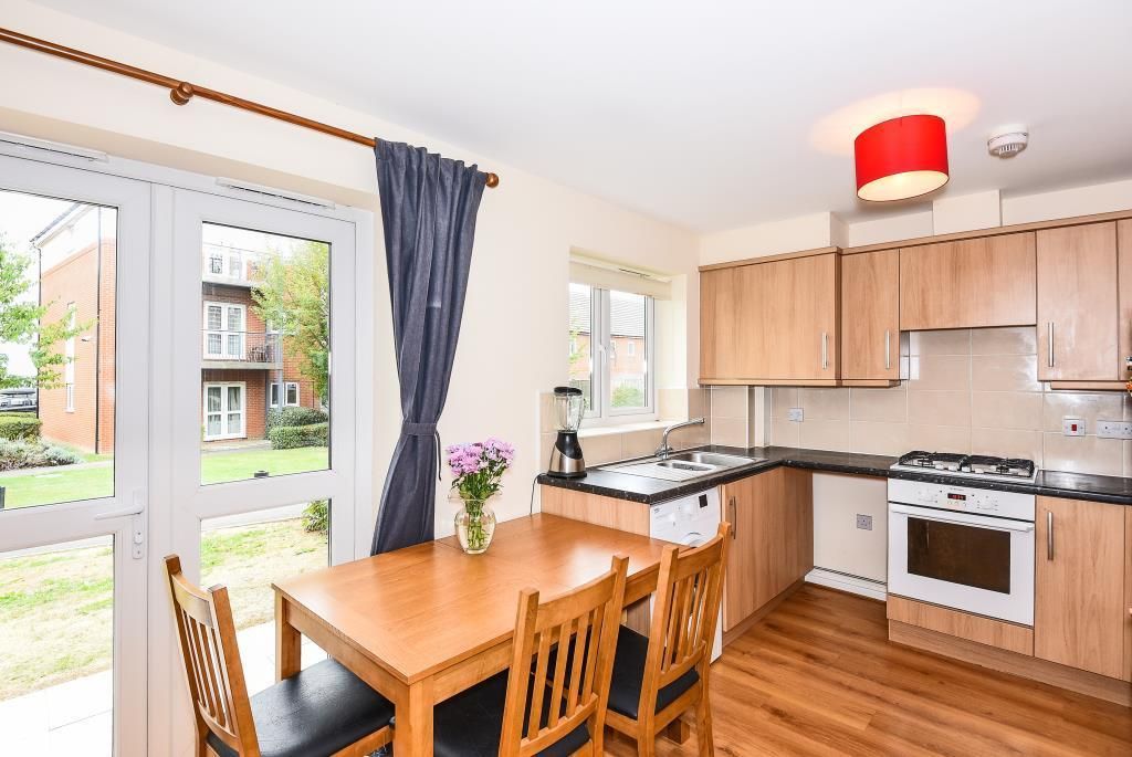 Property photo 2 of 7 Kitchen