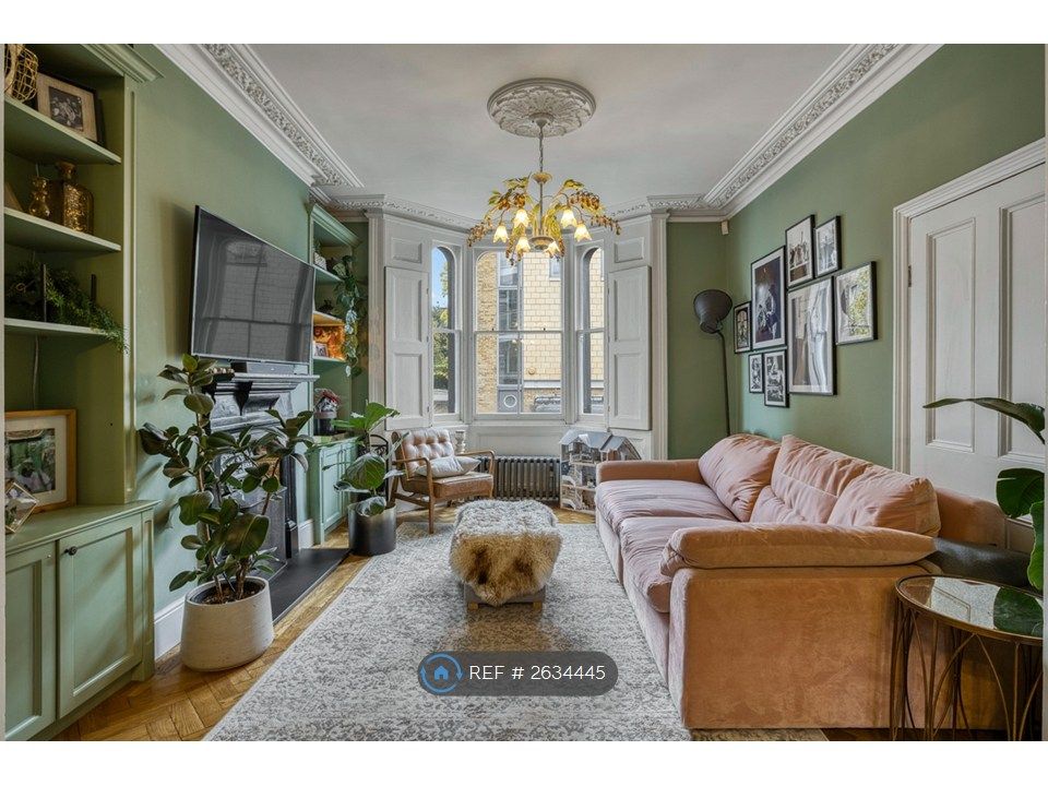 Property photo 2 of 35