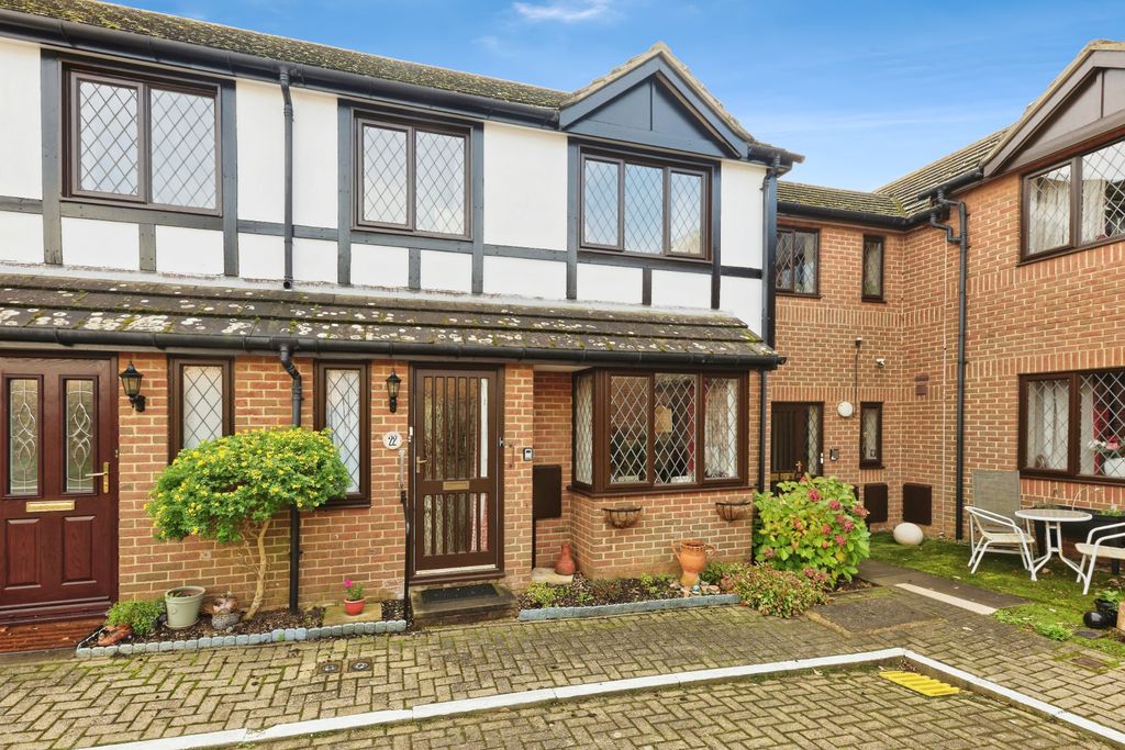 Property photo 2 of 20 Front View