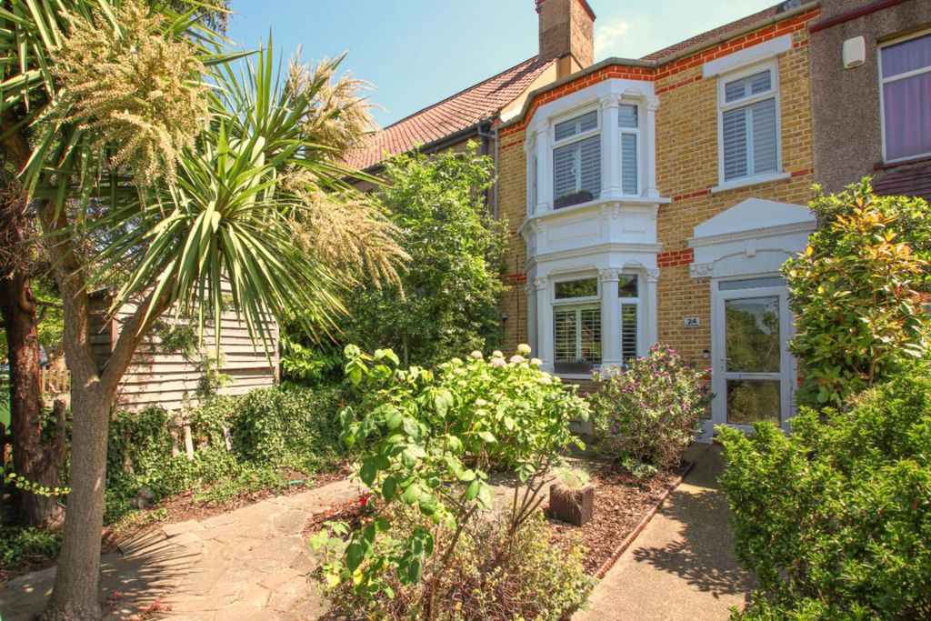 Property photo 1 of 29