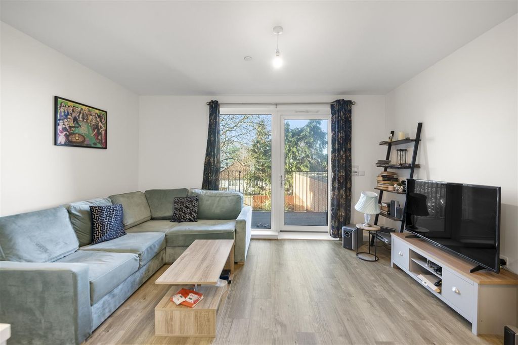 Property photo 3 of 7