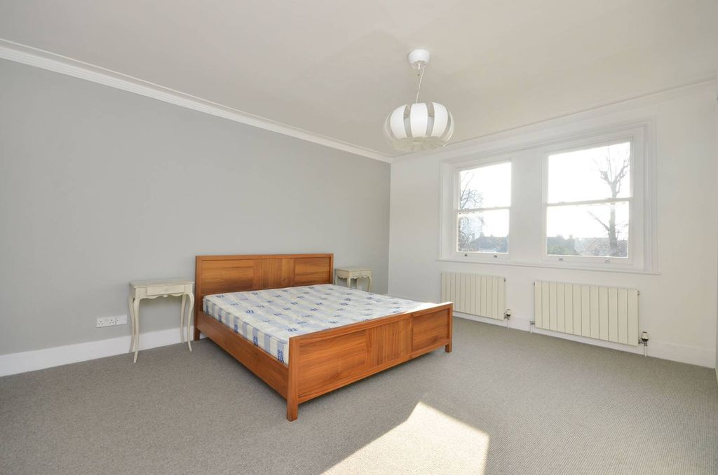 Property photo 3 of 22