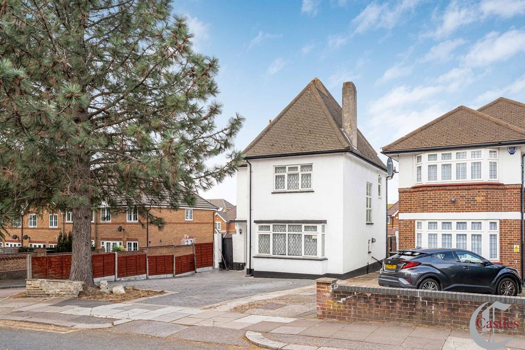 Property photo 1 of 31 Front (Exterior)