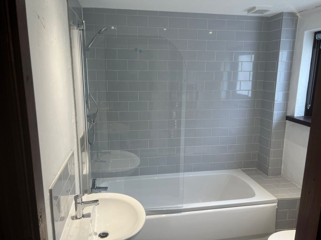 Property photo 2 of 31