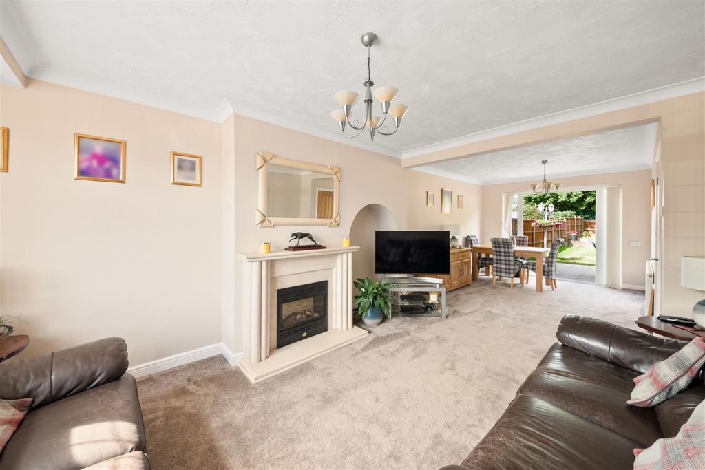 Property photo 3 of 15