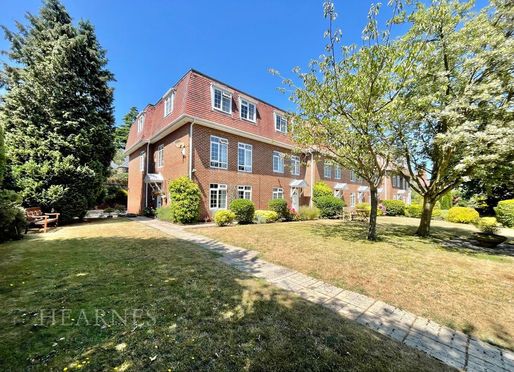 Property photo 1 of 23