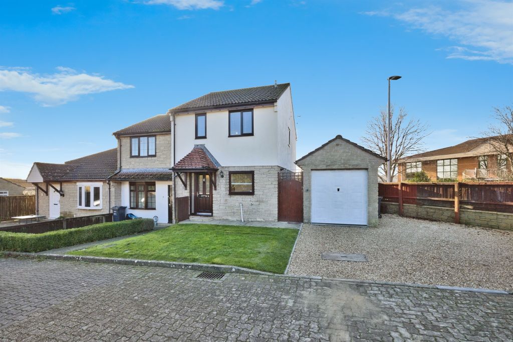 Property photo 1 of 16