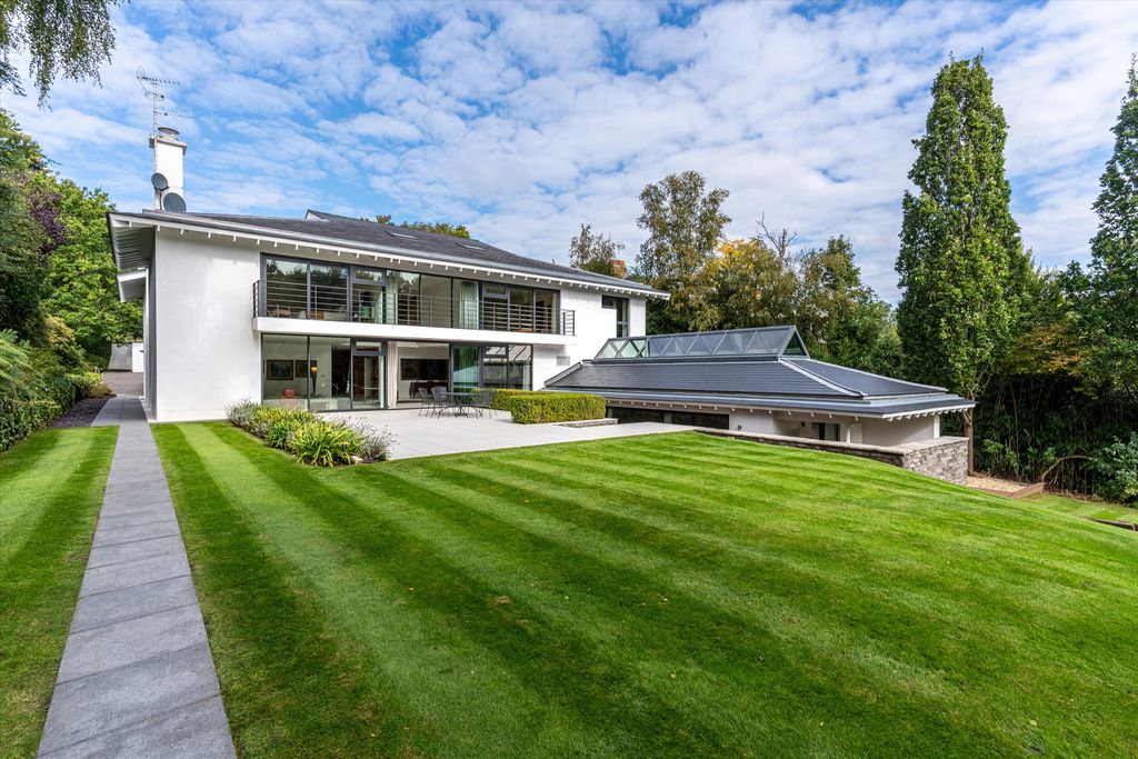 Property photo 1 of 31 Image