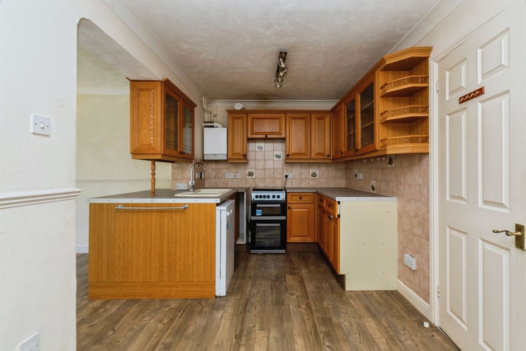 Property photo 3 of 18