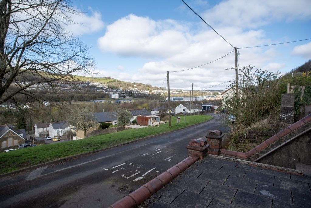 Property photo 2 of 38 Photo 2