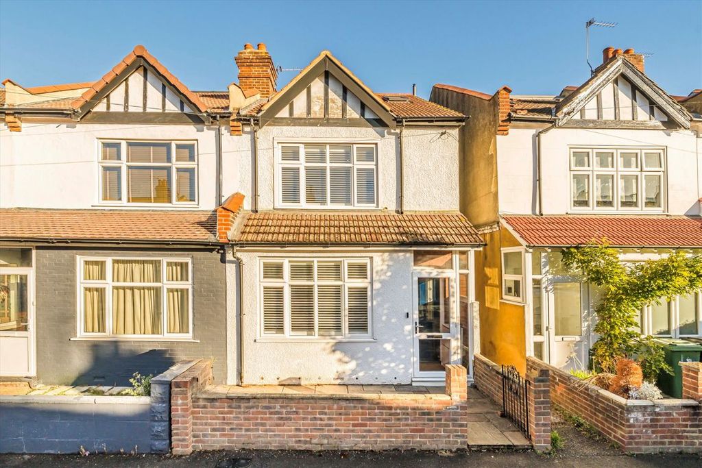 Property photo 1 of 8
