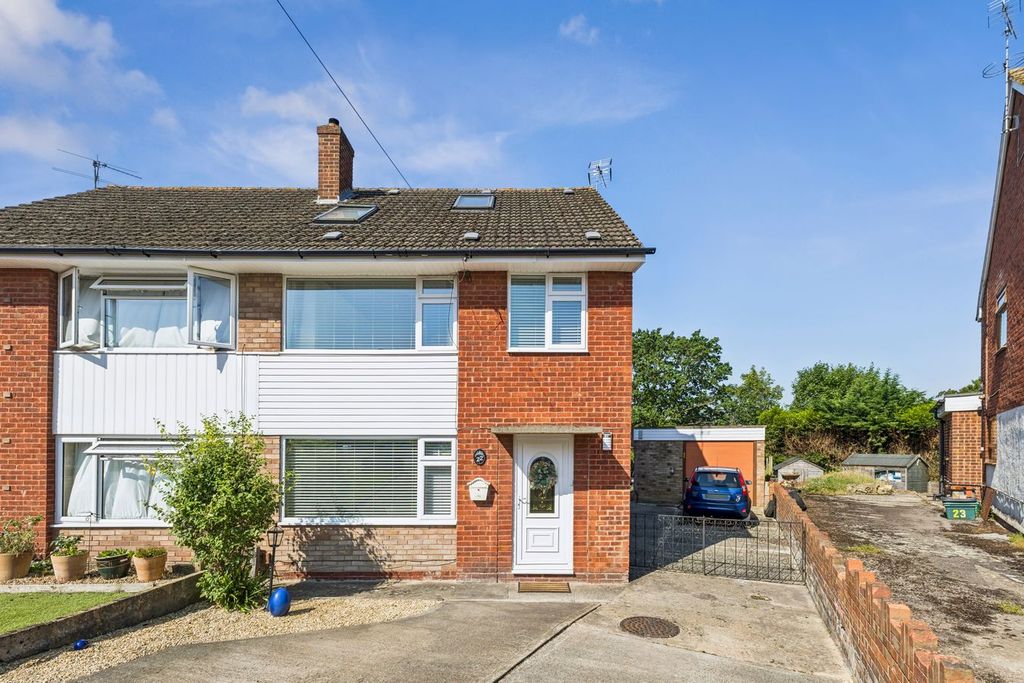 Property photo 1 of 13