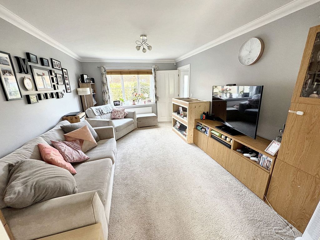 Property photo 2 of 29