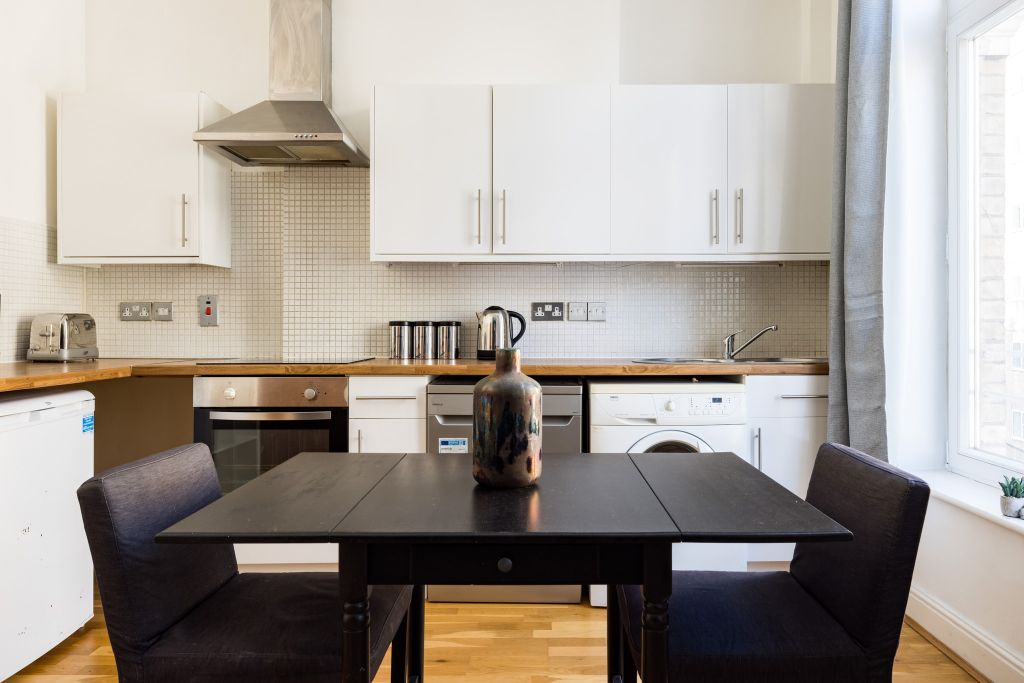 Property photo 2 of 17 Kitchen