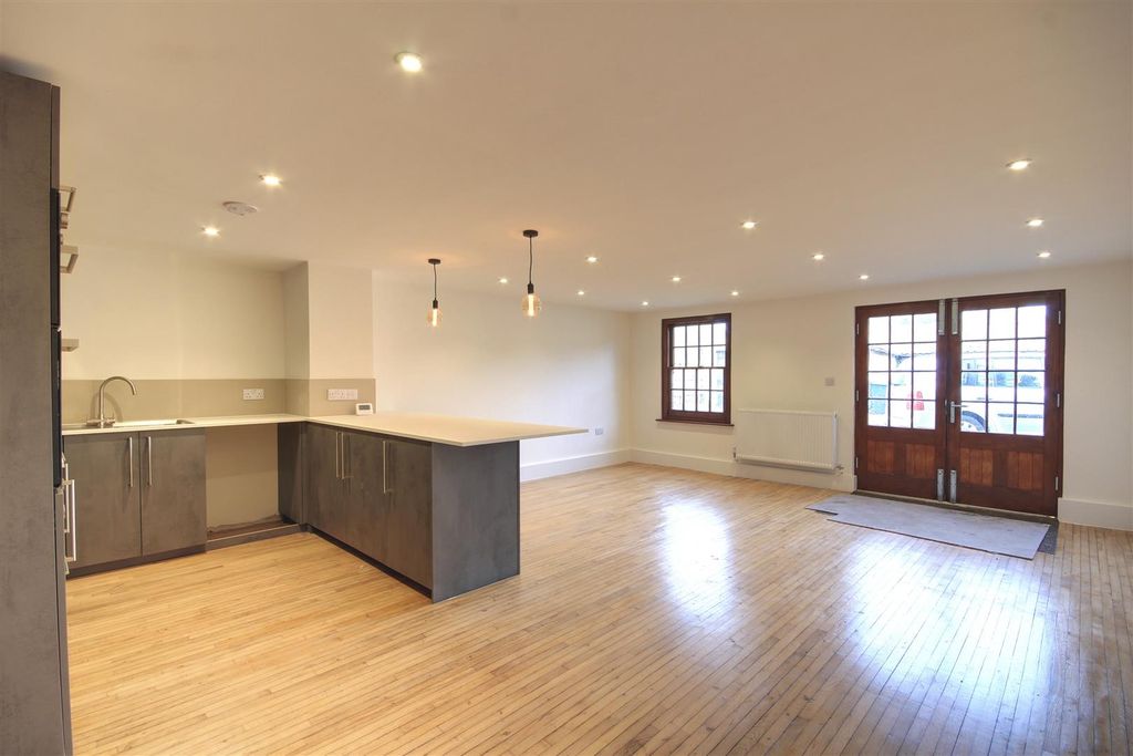 Property photo 3 of 15 Img_7315-Img_7317.Jpg