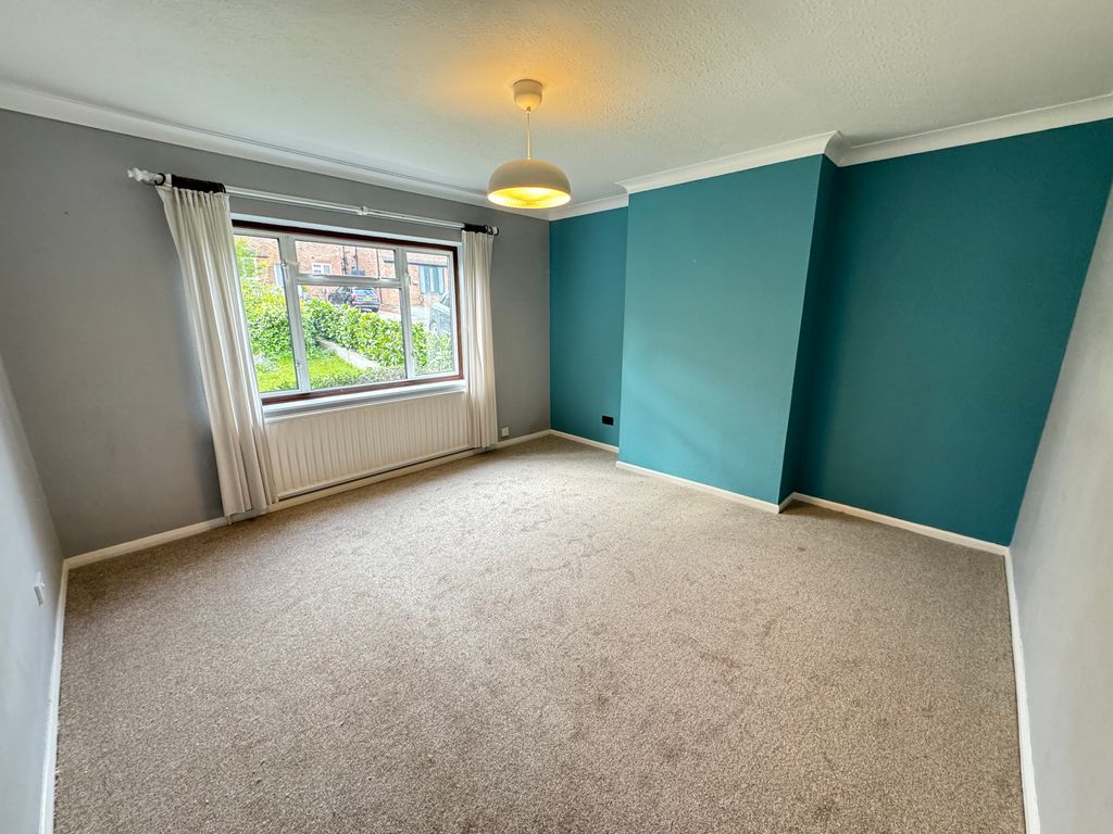 Property photo 3 of 14 Living Room