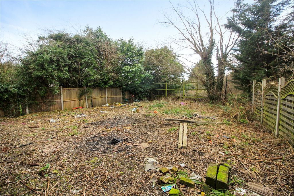 Property photo 3 of 6 Picture No. 04