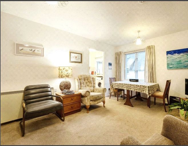 Property photo 2 of 6