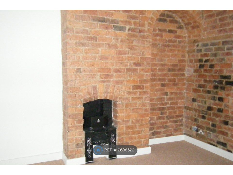 Property photo 1 of 8 Lounge